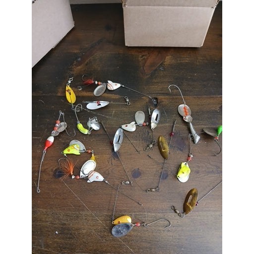 Vintage 14 Different Fishing Lures Lot Spinner Spoon Tackle Assorted Collection